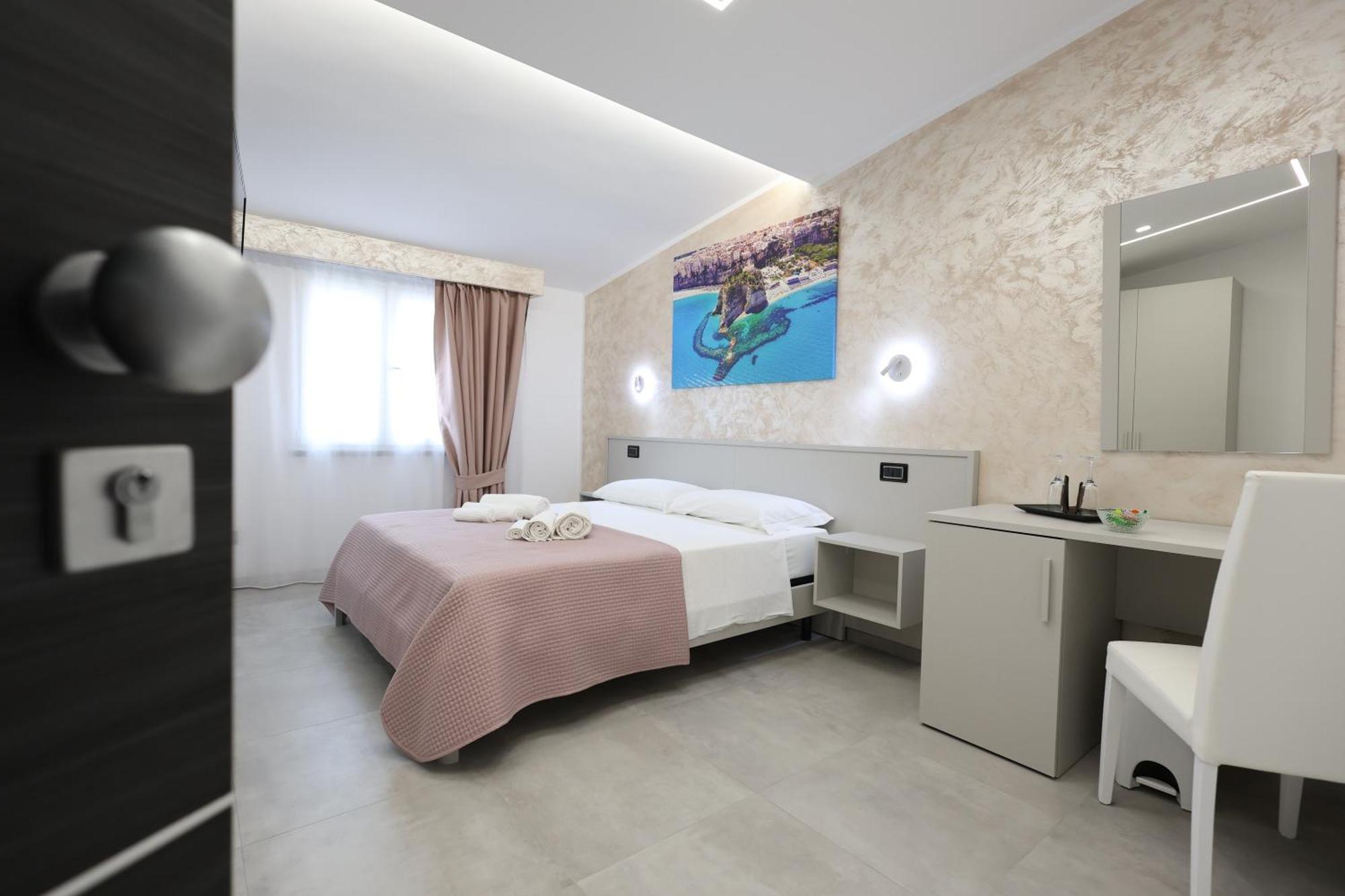 B&B Sunlight Tropea Bagian luar foto