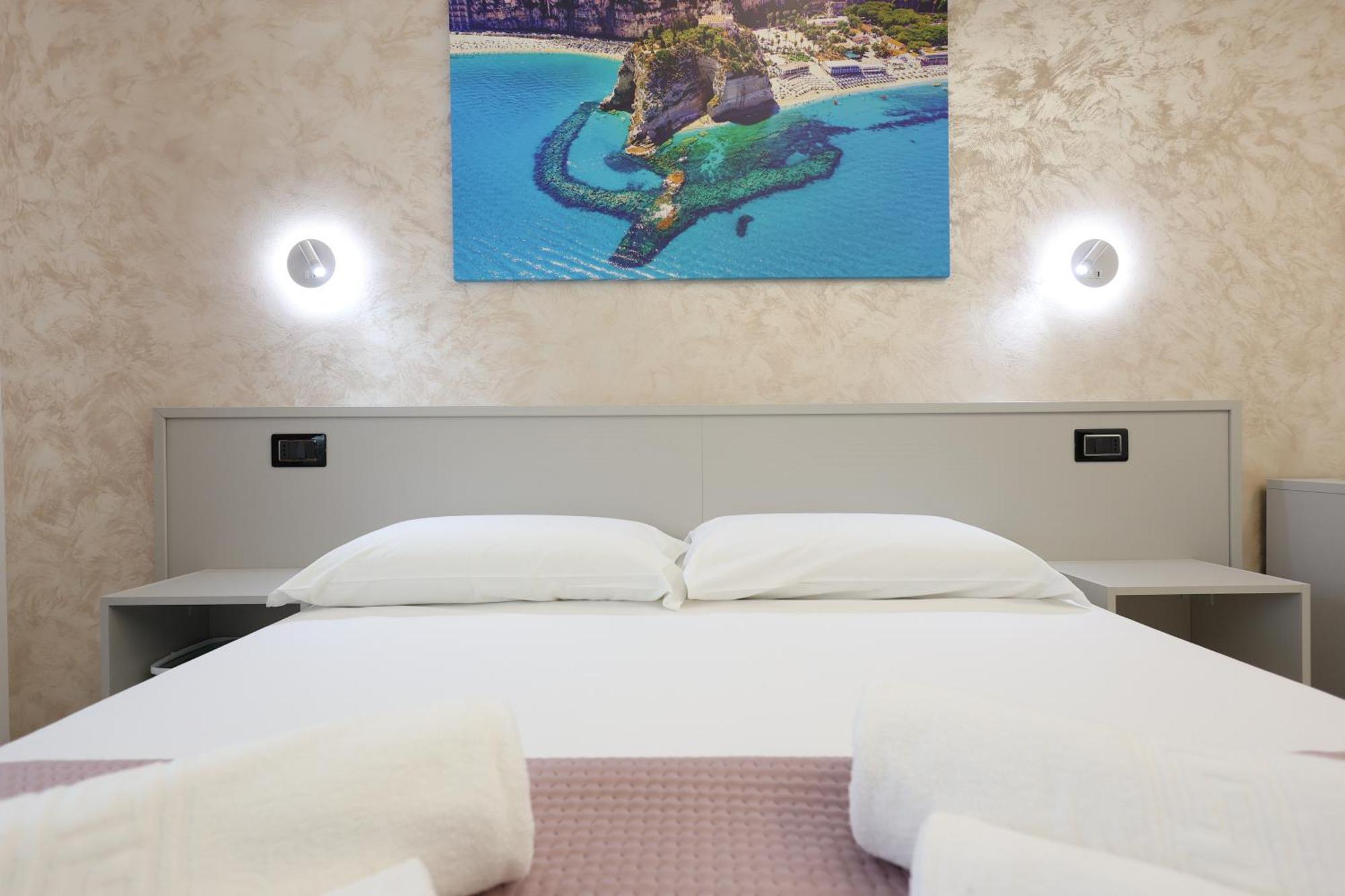 B&B Sunlight Tropea Bagian luar foto