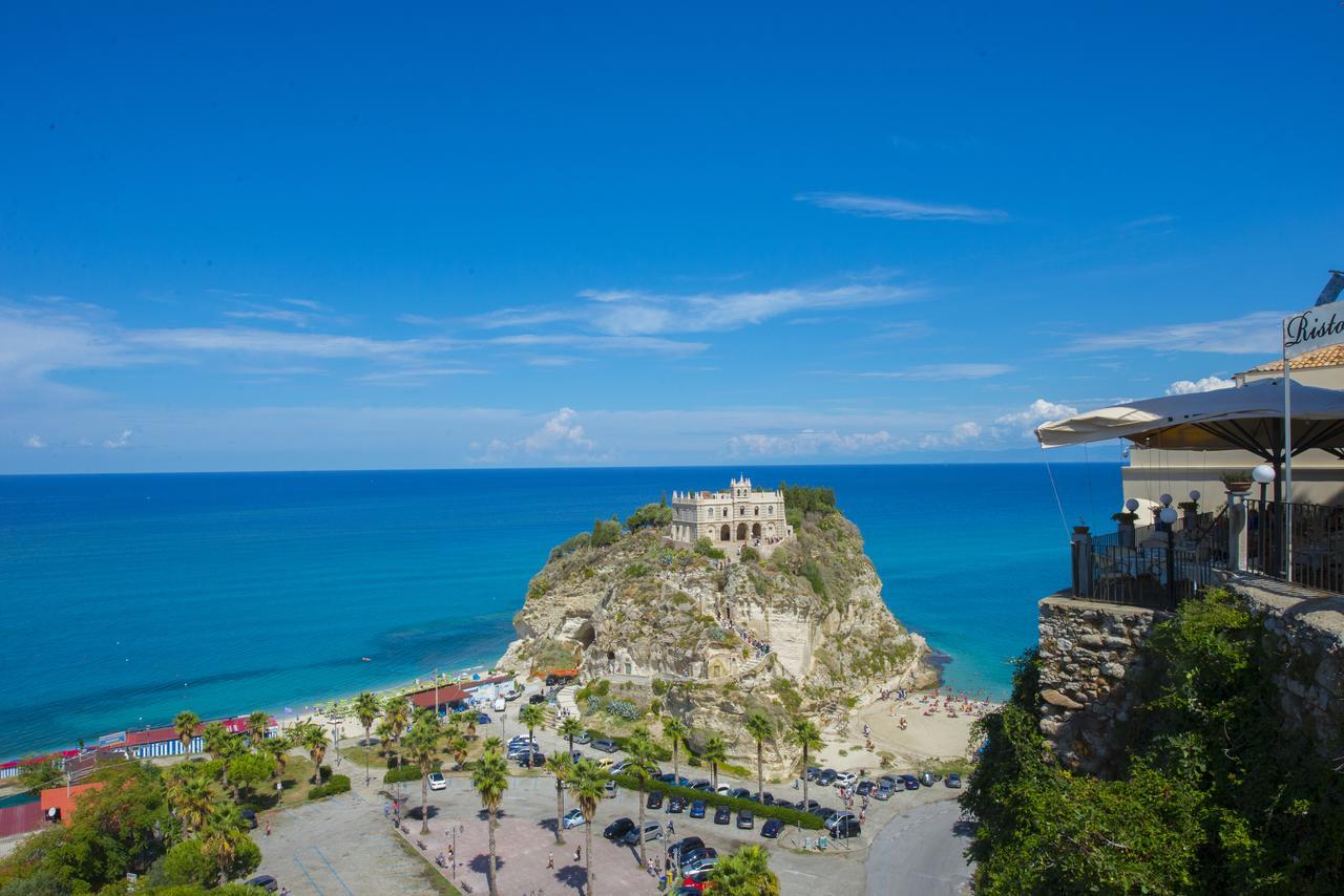 B&B Sunlight Tropea Bagian luar foto